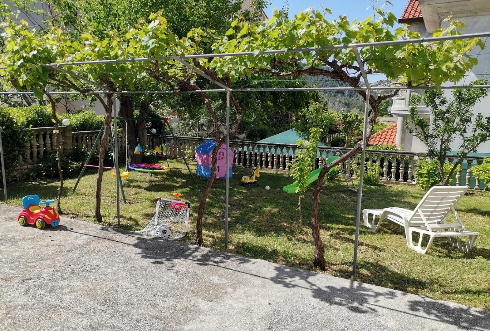 Apartment In Lopar With Terrace, Air Condition, Wifi 4620-3 0*,  Croatia